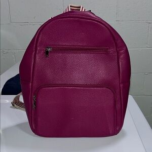 thirty-one Fuchsia Pink Pebbled Backpack
